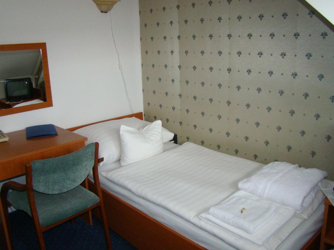 Hotel Juventus Веленце Екстер'єр фото